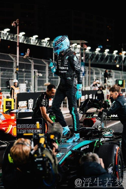 拉塞尔夺得加拿大F1排位赛第一 维斯塔潘紧随其后